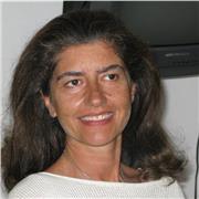 Laureata in Scienze Politiche e una maturità linguistica, supporto bambini e ragazzi nell'apprendimento di italiano e inglese